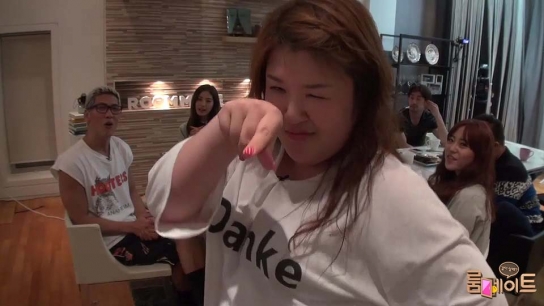 이국주, 지칠 줄 모르는 섹시 댄스 본능