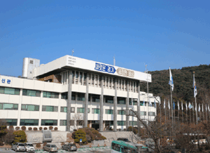 취약계층 위한 마스크 보급에 191억 원 긴급 투입