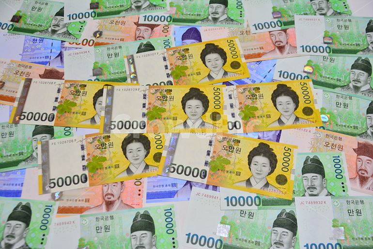 [편의점세상] 돈의 모습은 그 사람의 인격이다