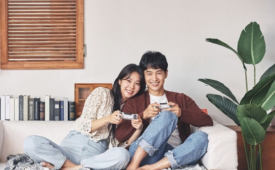 2030세대 과반수, 과소비 문화 ‘플렉스 해 봤다’