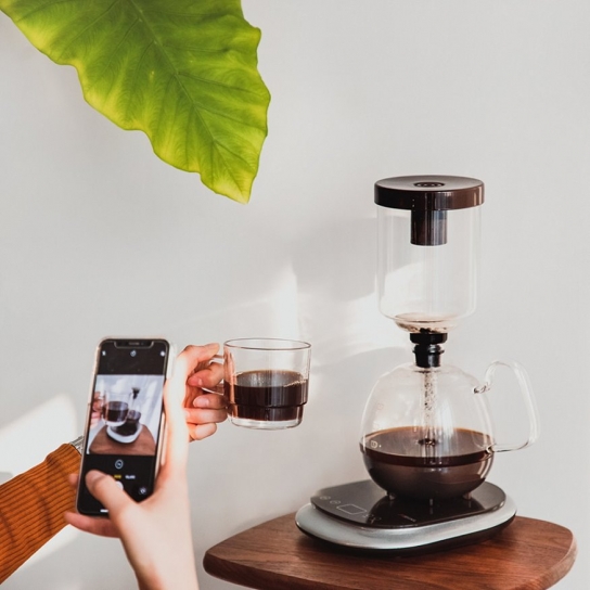 증류수 이용해 끓인 커피 인기