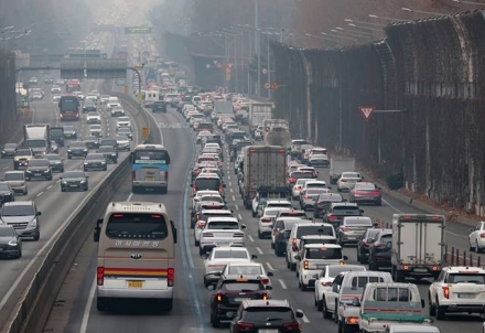 설 연휴 고속도로 3147만대 이동 전망… 설 당일 615만대로 정점