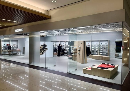 프로-스펙스, 45년 헤리티지 바탕 리브랜딩