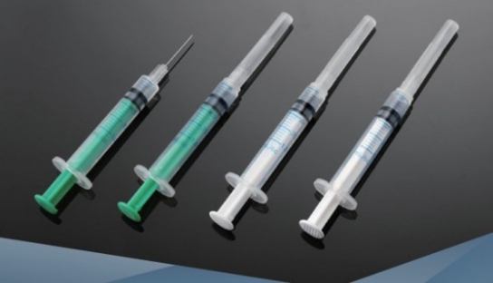 정부가 나서 홍보하던 '최소 잔여형 주사기'에서 이물질 발견