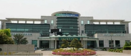 유흥주점서 도우미 부르고 확진된 원주시 공무직 3명 대기발령