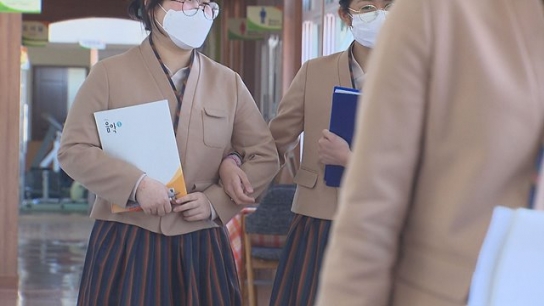 편하고 튼튼한 '한복교복' 학생 반응 "예뻐요"