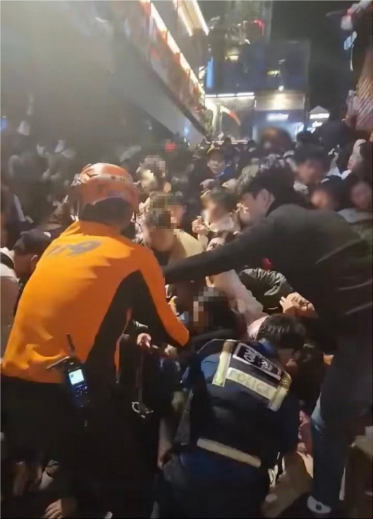 이태원 핼러윈 압사참사 아비규환..."146명 사망"