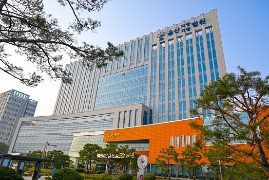 초등생 딱밤 때렸다가 법정 선 교사...法 '무죄'
