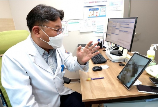 전공의 집단사직에 비대면 진료 전면 허용...초진도 가능