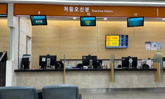 중환자 등진 의사단체, 정부와 강대강 대치