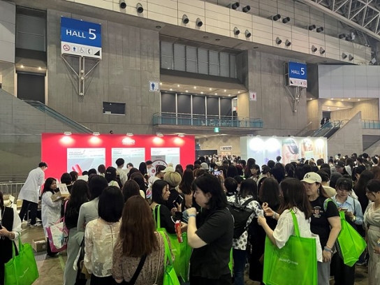 옵세로, ‘KCON JAPAN 2024’ 참여해 완판…”에이 큐어 라인’ 통했다”