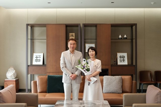 아워홈, ‘사격 최연소 우승’ 반효진 선수에 장학금 전달