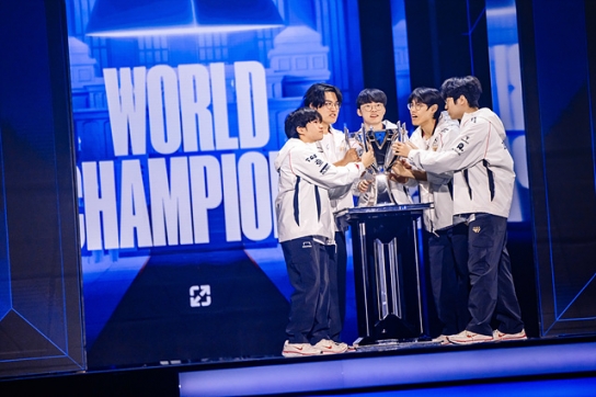 T1 공한증 불러오며 5번째 ‘월드 챔피언십’ 우승