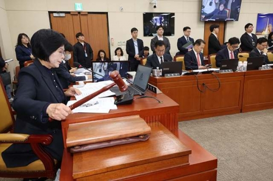 "부처 협업한다더니… SKT 해킹 대응, 전화 두 번이 전부"