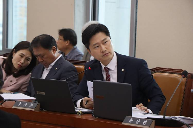 0820_우재준의원_환노위_전체회의.jpg