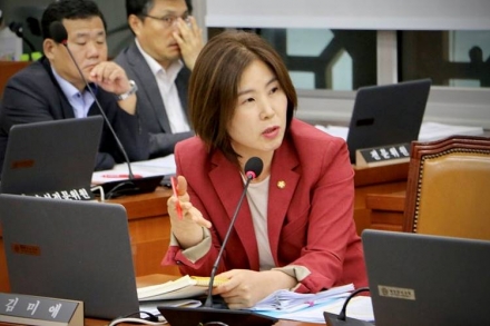 김미애 의원, 여성 현역병 복무 길 연다