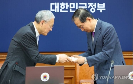 한덕수-유인촌 ‘계엄 직후 통화’… 한예종 폐쇄 연루 의혹 특검 수사