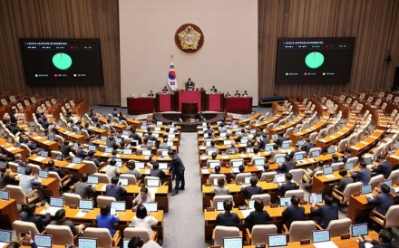 국회, 노조법 개정안 처리…“사용자 개념 확대·파업 손배 제한”