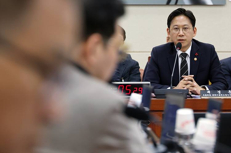 KT 민관 합동 조사, 졸속으로 끝나서는 안 된다