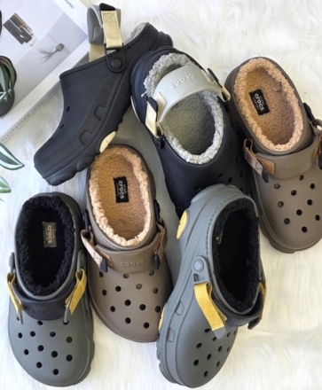 눈 오는 날 “크록스” 신었다면?…  사고 위험 최고