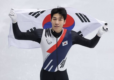 李대통령, 쇼트트랙 은메달 황대헌에 “정말 자랑스럽다”