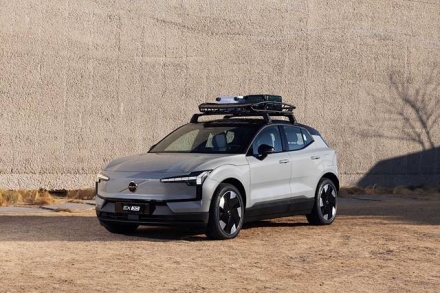 가격 내리자 계약 1000대… 30대 여성 운전자가 찜한 'EX30'