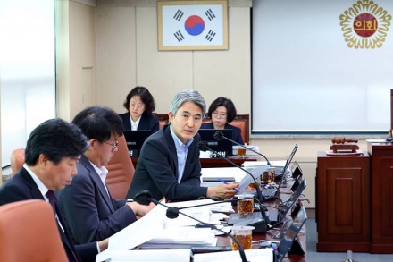 “BTS 컴백쇼 수십만 인파 예상…서울시, 안전관리 총력해야”