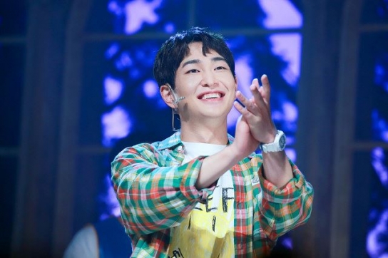 샤이니 온유 일본 팬, 5년째 우물 기부로 생일 축하