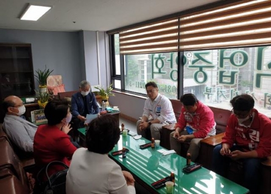 구혁모 국힘 후보, 외식업 화성시지부 방문...“외식업 대안 찾겠다”