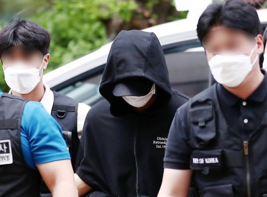 인하대 성폭행 가해 혐의 남학생 '신상털기' 확산