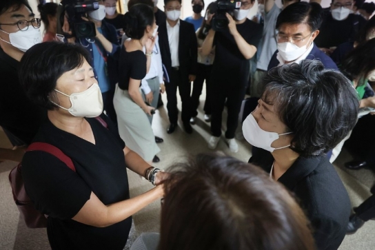 거센 반발에 폐기 위기 놓인 '만5세 입학'...교육계 안팎 "졸속행정" 비판