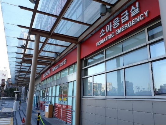 확진자 2500만명 넘어...응급실 先진료 후 '의료진 판단'따라 코로나19 검사