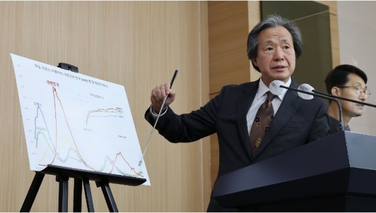 정기석 "12월 초 코로나19 재유행 올 수 있어"...백신접종 독려