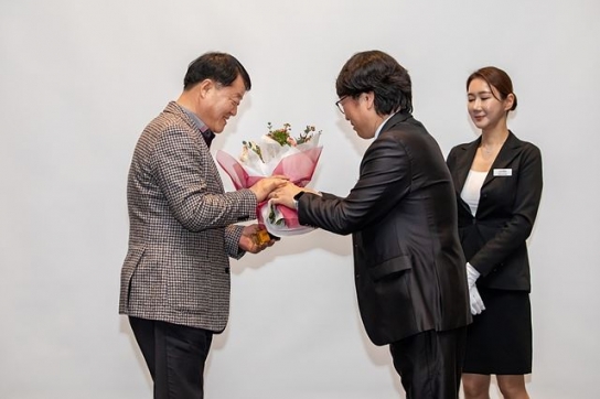 한국자동차전문기자협회가 뽑은 2023 올해의 차는 ‘그랜저 하이브리드’