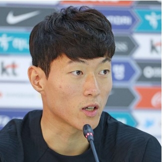 황의조, 폭로글에 '사실무근' 자필 입장문 공개