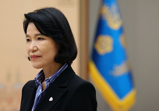 첫 '탄핵소추 방통위원장' 된 이진숙…방통위 다시 1인체제