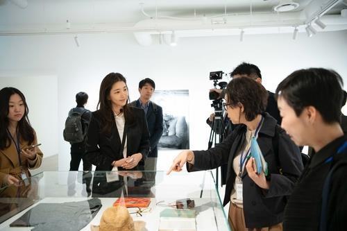 김희영, 나흘 만에 위자료 20억 입금…노소영 측 "일방적 송금"