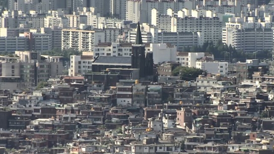 하나證 "가계대출 관리 강화에…주택주 매력 떨어질 것"