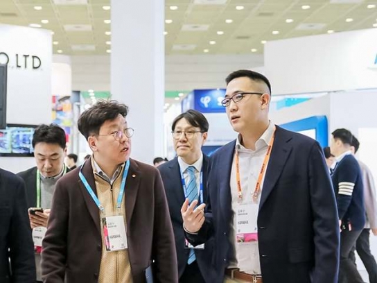 한화세미텍 사명변경 후 첫 공식 행사에 김동선 부사장 방문