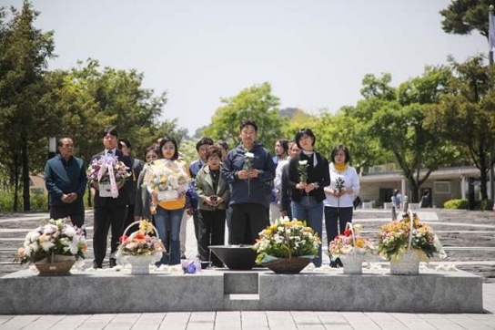 '노무현 사위' 곽상언 의원, 광화문에서 봉하마을까지 걸었다